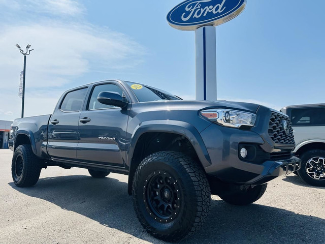 2022 Toyota Tacoma 4x4 TRD SPORT! / LEVELED! / 33 in Cars & Trucks in Edmonton