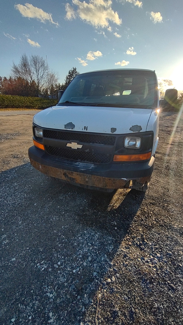 2008 Chevrolet Express in Cars & Trucks in Sherbrooke