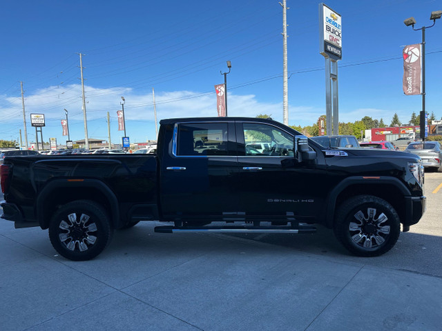 2024 GMC Sierra 2500HD Denali DURAMAX! LOADED AND PRICED TO MOVE in Cars & Trucks in Markham / York Region - Image 4