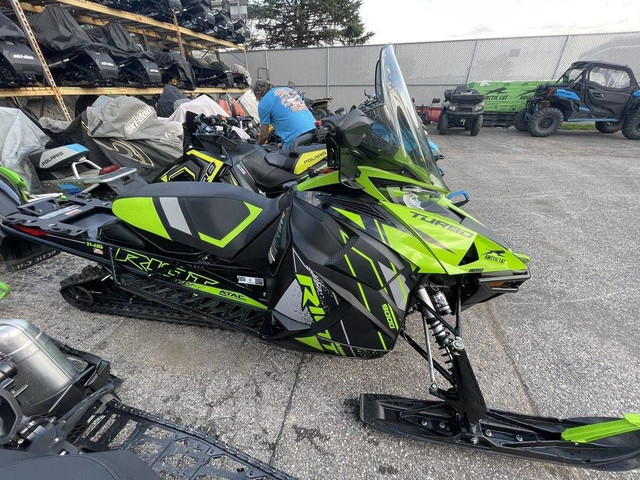 2023 ARCTIC CAT RIOT 9000 WITH ATAC 146: $111 BW! in Snowmobiles in City of Toronto - Image 2