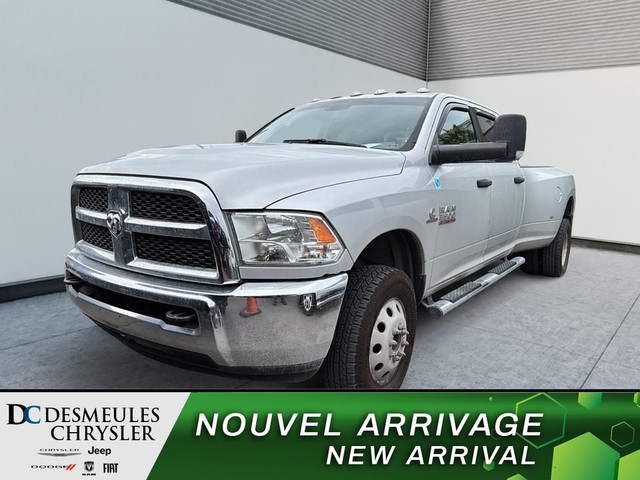 2017 Ram 3500 SLT 4x4 Roue double Boites commercial fermee A/C in Cars & Trucks in Laval / North Shore
