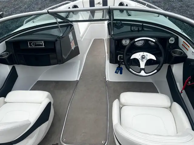 2015 Monterey Boats Montura 196MS BATEAU DE PLAISANCE,2015,MONTE in Powerboats & Motorboats in Thetford Mines - Image 12