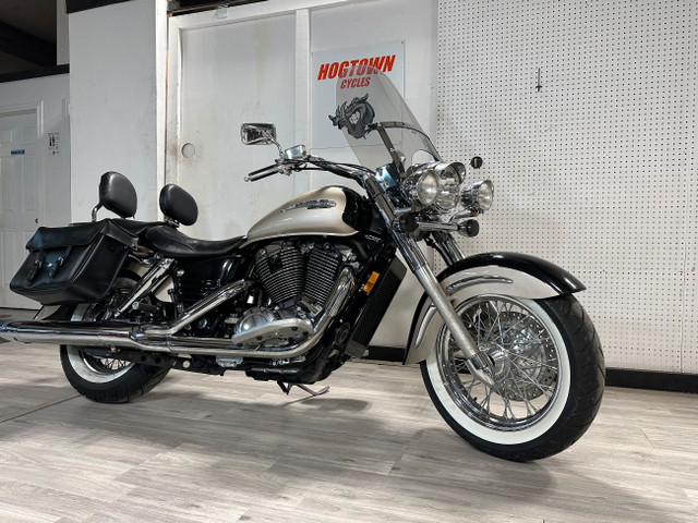 2000 Honda Shadow 1100 AERO in Touring in London