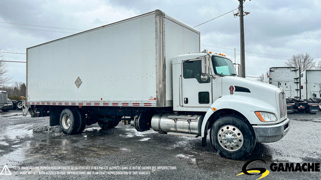 2017 KENWORTH T370 TRUCK DRY BOX VAN WITH TAILGATE in Heavy Trucks in La Ronge - Image 4