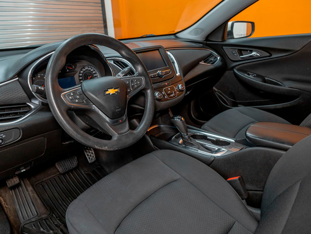 2016 Chevrolet Malibu LT AUTO *BLUETOOTH* CAMÉRA A/C WI-FI USB dans Autos et camions  à Laurentides - Image 2