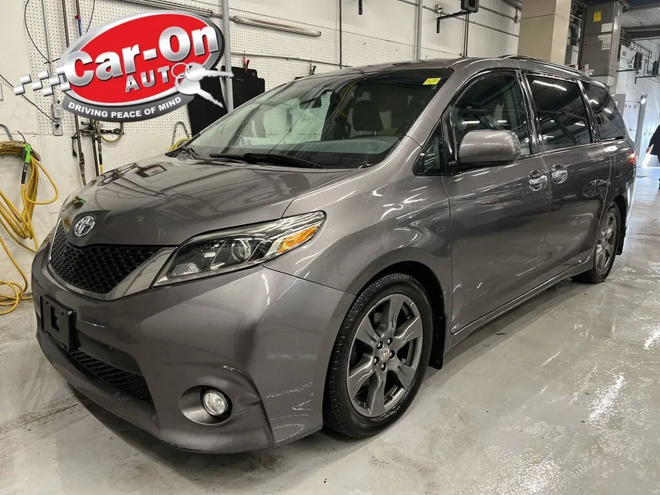 2017 Toyota Sienna SE | 7-PASS | HTD LEATHER | REAR CAM | RMT S