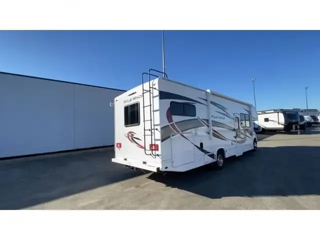 2023 Thor Motor Coach Four Winds 31EV in RVs & Motorhomes in Abbotsford - Image 10