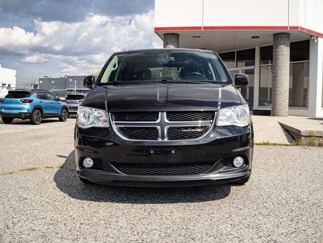 2017 Dodge Grand Caravan Crew FWD in Cars & Trucks in Kelowna - Image 3