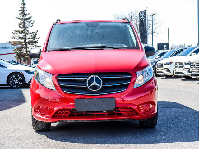  2022 Mercedes-Benz Metris Passenger Van in Cars & Trucks in Ottawa - Image 2