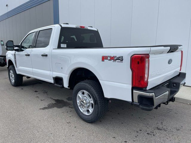 2025 Ford Super Duty F-350 SRW XLT in Cars & Trucks in Strathcona County - Image 3