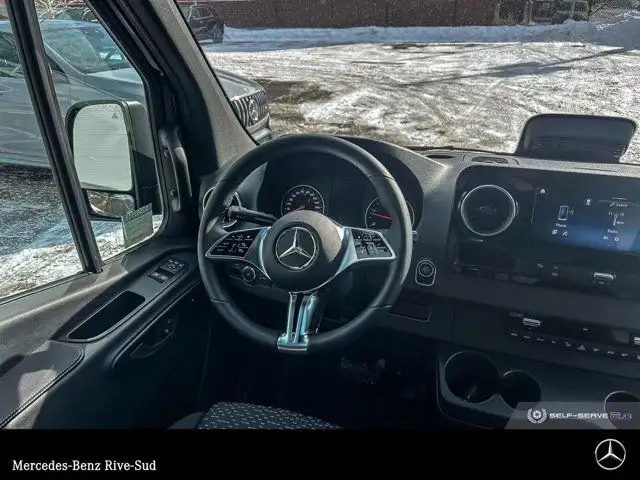 2025 Mercedes-Benz Sprinter 2500 144 Wheelbase High Roof RWD in Cars & Trucks in Longueuil / South Shore - Image 10
