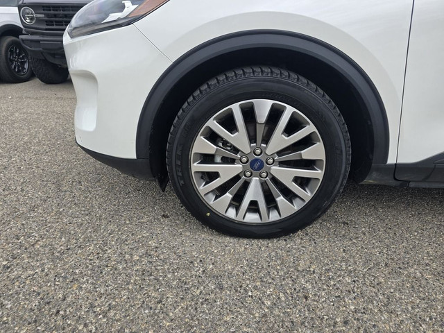 2022 Ford Escape TITANIUM | NAV | REM START | REV CAM in Cars & Trucks in Calgary - Image 4