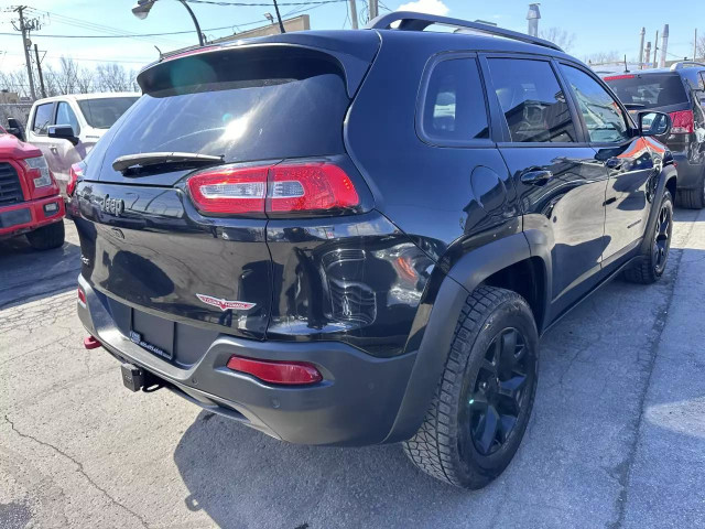 2016 JEEP Cherokee Trailhawk in Cars & Trucks in Laval / North Shore - Image 3