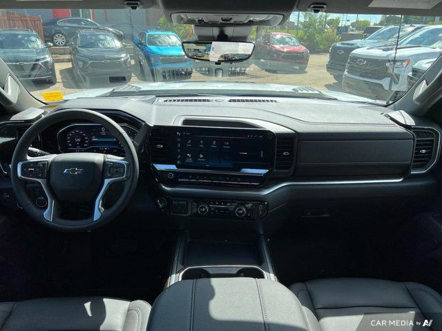 2025 Chevrolet Silverado 3500HD LT 4WD Crew Cab | Z71 & Trail in Cars & Trucks in Strathcona County - Image 4