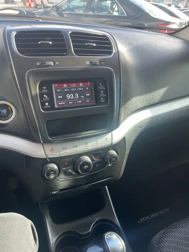 2013 Dodge Journey FWD 4dr Canada Value Pkg in Cars & Trucks in City of Toronto - Image 19