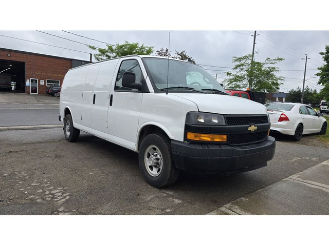 2021 GMC Savana Van G3500 - Extended Cargo - 6.6L V8 Gas - 2 To  in Cars & Trucks in City of Toronto - Image 2