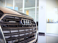 Comes equipped with: Power Mirrors, Removable Top, Halogen Headlamps, Courtesy lights, LED Headlight... (image 3)