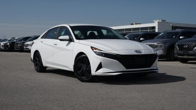 2023 Hyundai Elantra Preferred IVT | Heated Steering Wheel in Cars & Trucks in Guelph