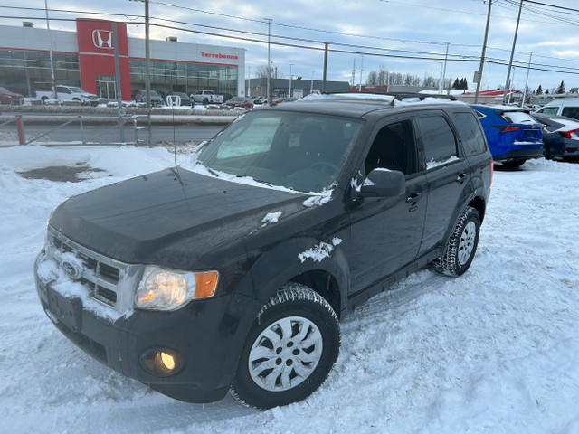 2010 Ford Escape AWD était ONTARIO, donc INSPECTION REQUISE in Cars & Trucks in Laval / North Shore