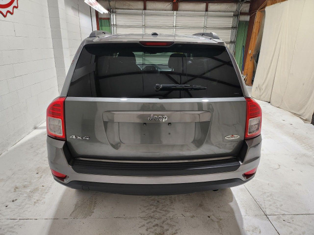 2012 Jeep Compass in Cars & Trucks in Windsor Region - Image 3