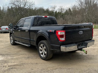 Get ready to elevate your drive with this 2021 Ford F-150 Lariat, where toughness meets premium comf... (image 3)