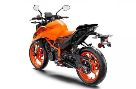 2024 KTM 390 DUKE in Street, Cruisers & Choppers in Lethbridge - Image 3