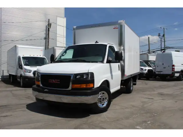 2025 GMC Savana CUBE 12 PIEDS ROUE SIMPLE 6.6 LITRES 117 KM in Cars & Trucks in Laval / North Shore - Image 7