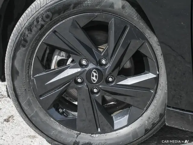 2023 Hyundai Elantra Preferred w/Tech Package Heated Seats |... in Cars & Trucks in London - Image 7
