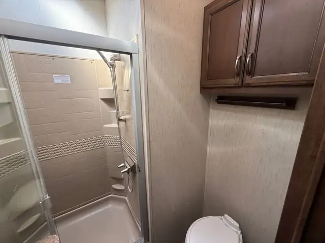 2019 Forest River Sandpiper 404QBWD  in Park Models in St. Albert - Image 30