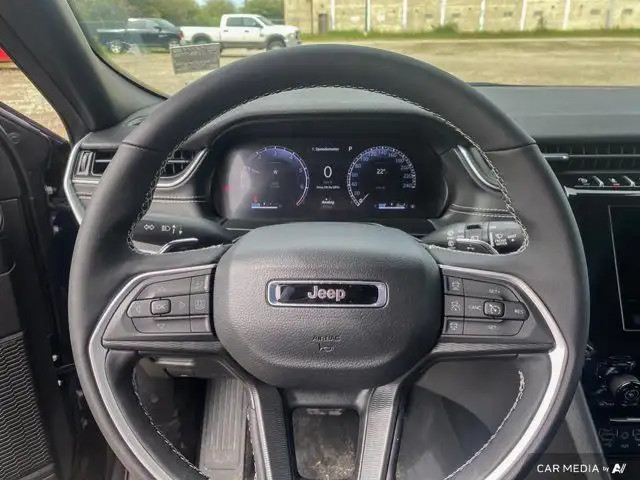 2025 Jeep Grand Cherokee L Altitude 4x4 Sunroof Nav Capable in Cars & Trucks in St. Albert - Image 18