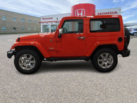 2015 Jeep Wrangler Sahara 2 Door 4X4 – Original Alberta Jeep | Extremely Low KM’s | Full Service His... (image 5)