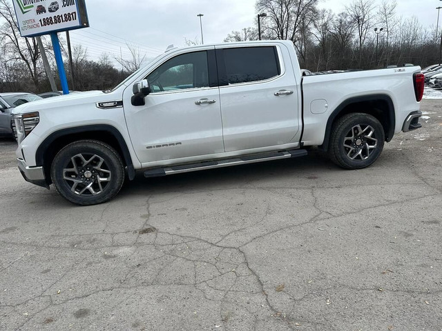  2023 GMC Sierra 1500 4WD Crew Cab 157 SLT - DURAMAX DIESEL in Cars & Trucks in Ottawa - Image 2