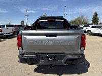 Explore new roads in the redesigned 2025 Chevrolet Colorado Crew Cab Trail Boss in Sterling Grey Met... (image 8)