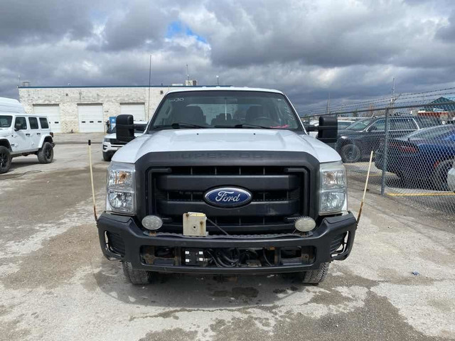  2011 Ford F-350 Super Duty in Cars & Trucks in Barrie - Image 2