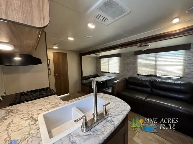 2019 Gulf Stream RV Trailmaster Ultra-Lite 257RB in Travel Trailers & Campers in Truro - Image 13