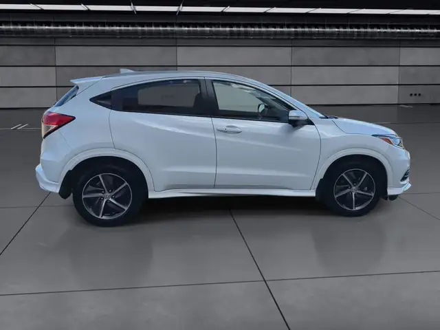 2019 Honda HR-V Touring l One Owner l Clean CarFax l Local Vehic in Cars & Trucks in Calgary - Image 10