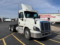 2016 Freightliner X12564ST