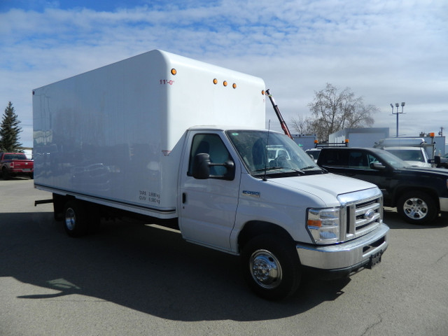 2023 Ford E-450 CUBE- VAN 16 ft/ ONLY 39 148 KMS VERY NICE UNIT in Cars & Trucks in Edmonton - Image 2