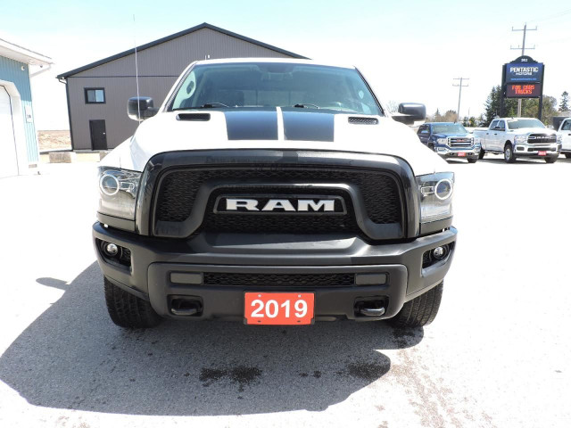  2019 RAM 1500 Classic Warlock Hemi 4X4 New Brakes Only 46000 KM in Cars & Trucks in Stratford - Image 2