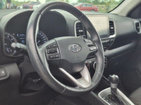 Check out this certified 2020 Hyundai Venue Preferred | Apple CarPlay | Android Auto | Heated Seats... (image 1)