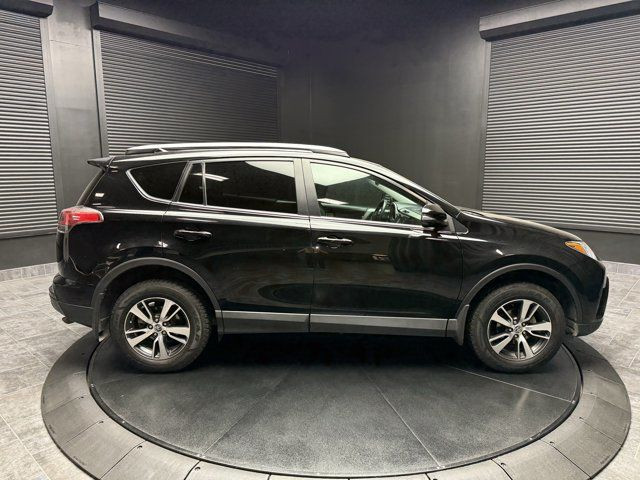 2018 Toyota RAV4 LE in Cars & Trucks in Edmonton - Image 2
