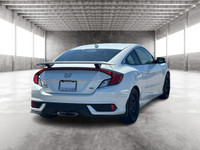The 2017 Honda Civic Si is a sport-oriented compact sedan that offers a compelling blend of performa... (image 4)