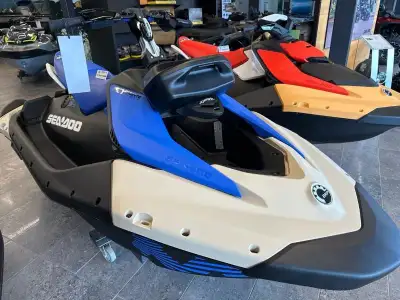 SEA-DOO Spark Trixx 3P (Audio) 2025 Le Spark Trixx pour 3 c’est plus d’espace pour les passagers la...