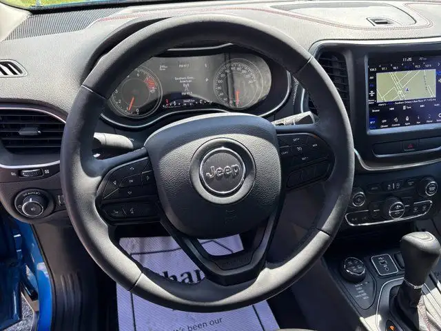 2022 Jeep Cherokee TRAILHAWK**3.2L**V6**4X4**8.4 in Cars & Trucks in Mississauga / Peel Region - Image 15