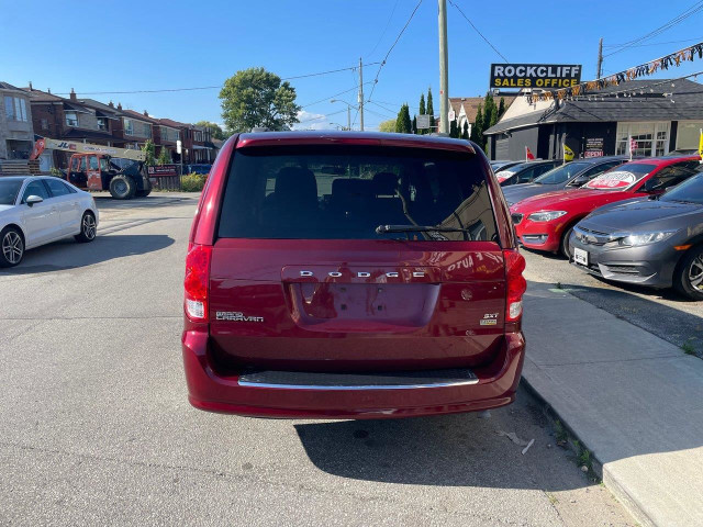 2017 Dodge Grand Caravan CVP/SXT SXT in Cars & Trucks in City of Toronto - Image 3