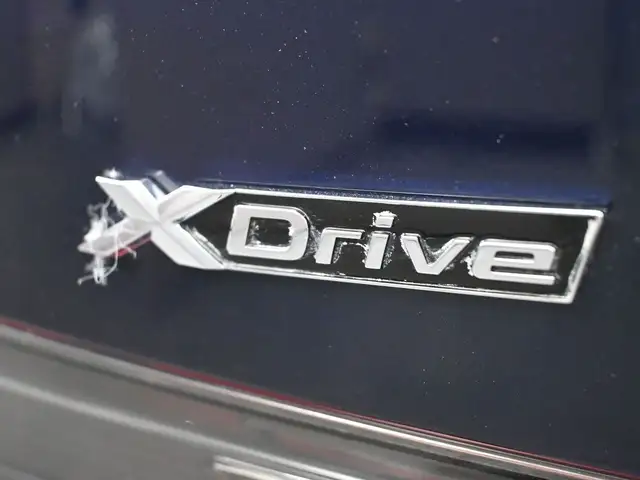 2022 BMW 3 Series 330e x-DRIVE PREMIUM ESSENTIAL PACKAGE, MOONRO dans Autos et camions dans Ville d’Halifax - Image 22