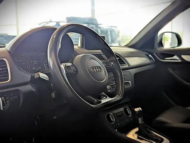 2018 Audi Q3 Progressiv in Cars & Trucks in City of Montréal - Image 16