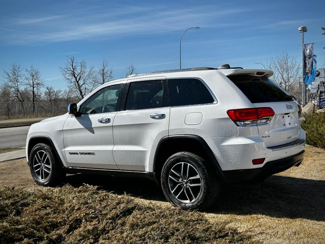 2018 Jeep Grand Cherokee Limited in Cars & Trucks in Calgary - Image 4