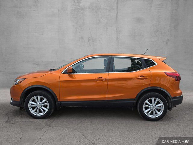 2017 Nissan Qashqai SV AWD | Heated Steering | Moonroof in Cars & Trucks in Ottawa - Image 2