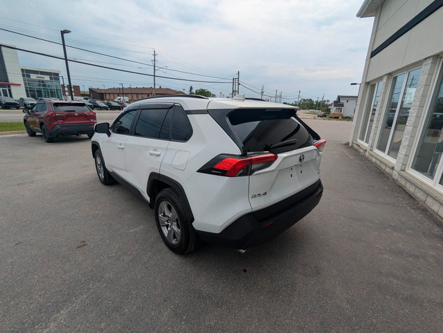 2023 Toyota RAV4 Hybrid XLE in Cars & Trucks in Timmins - Image 3